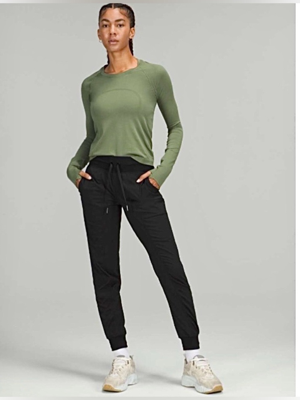Lululemon Dance Studio Pants Joggers Full Length Mid Rise Black Size 10 W5EMNS